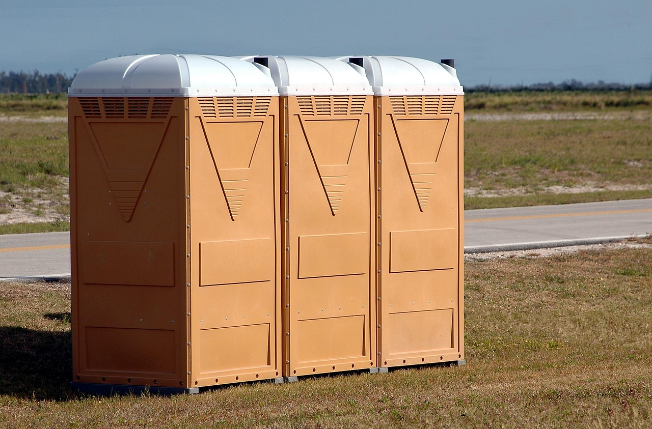 7 Best Portable Toilet Rental Companies in Winnipeg (2026)